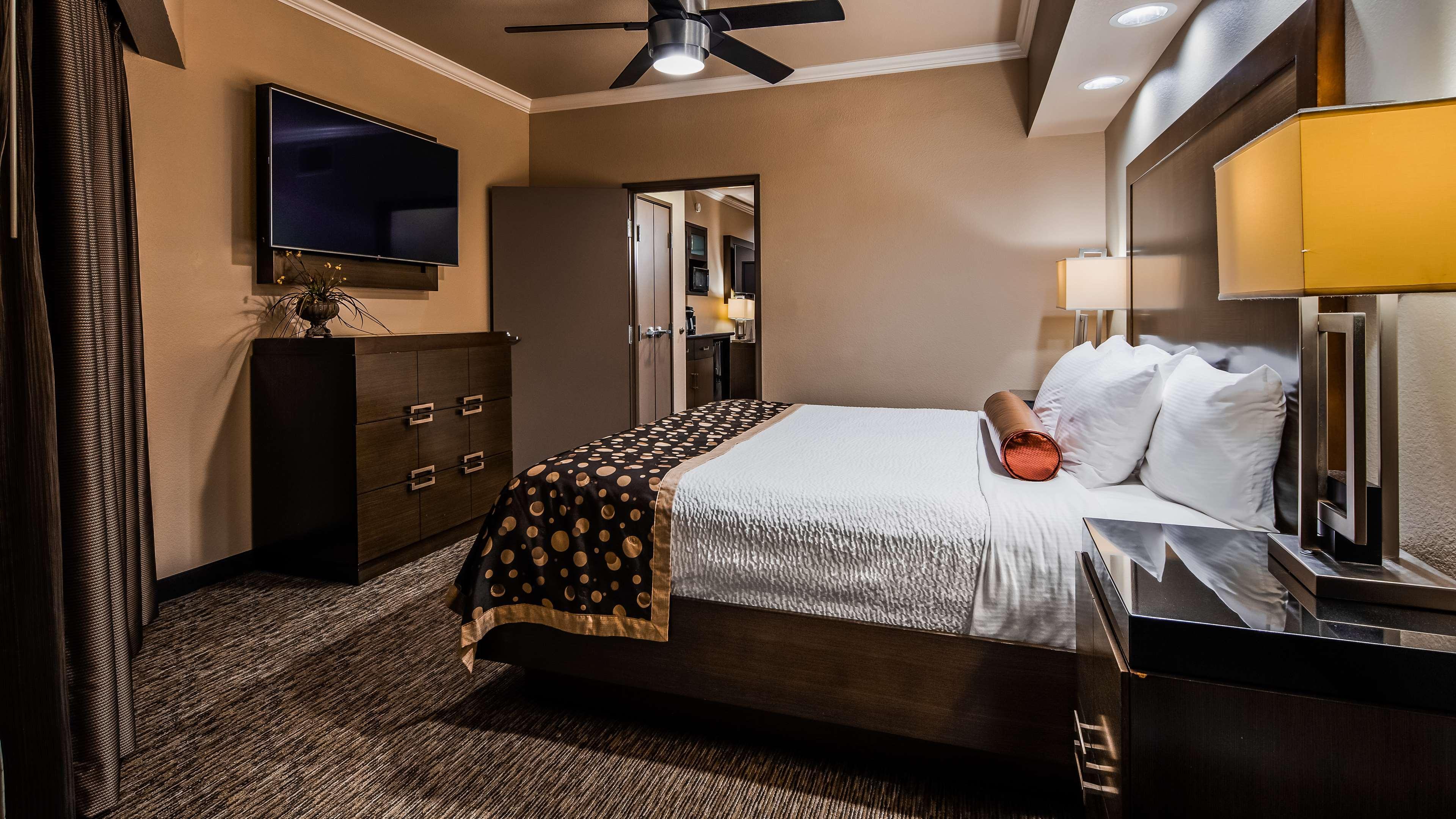 Best Western Premier Crown Chase Inn & Suites Denton Luaran gambar