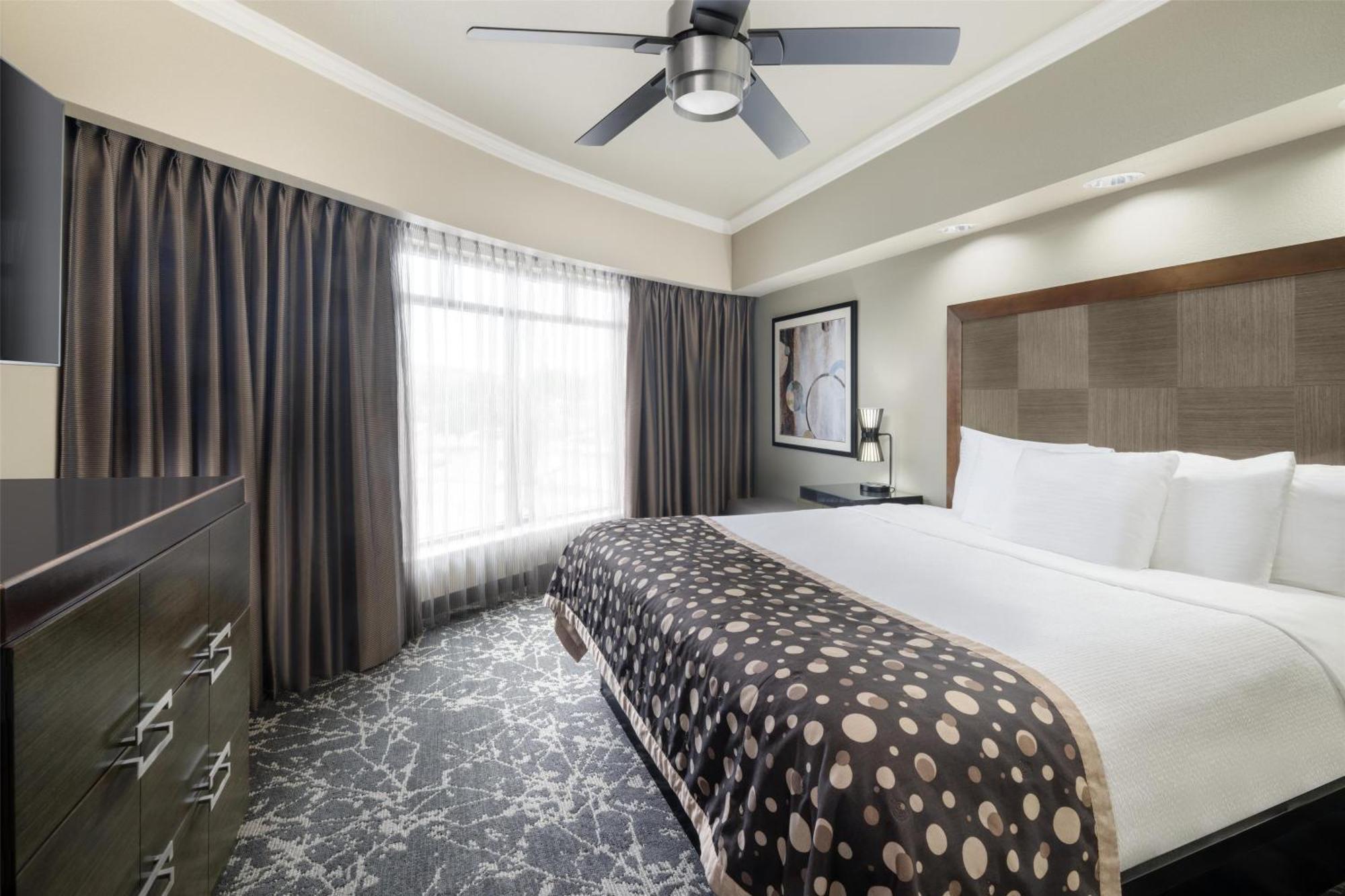 Best Western Premier Crown Chase Inn & Suites Denton Luaran gambar