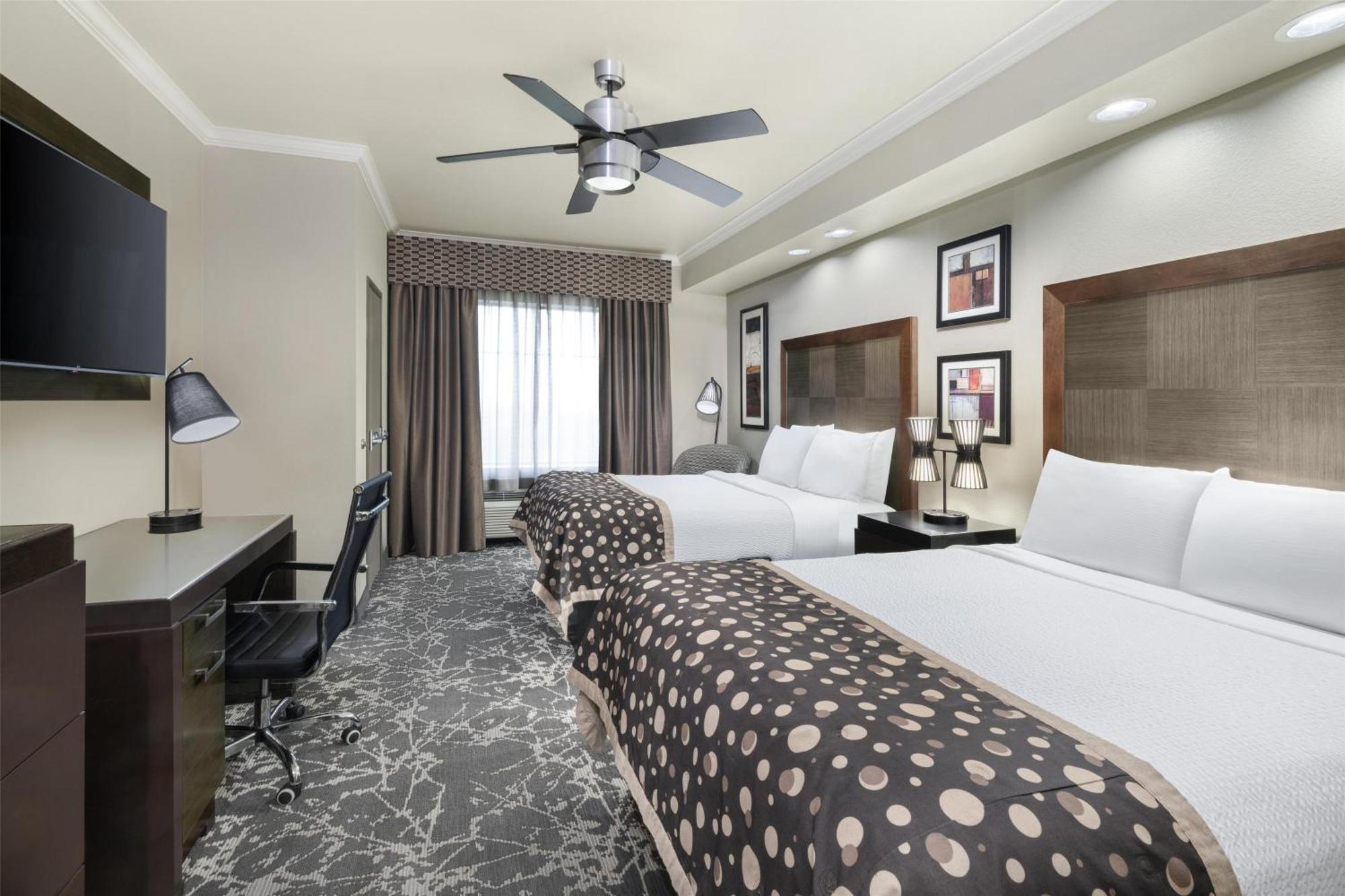 Best Western Premier Crown Chase Inn & Suites Denton Luaran gambar